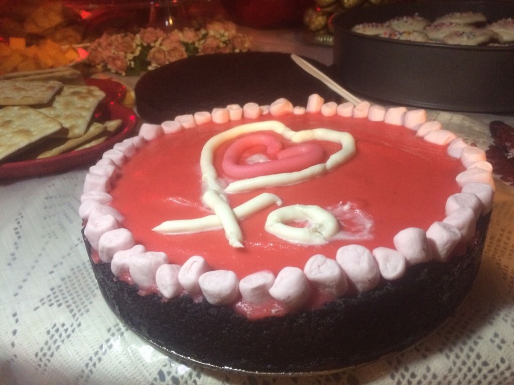 tacky red cake