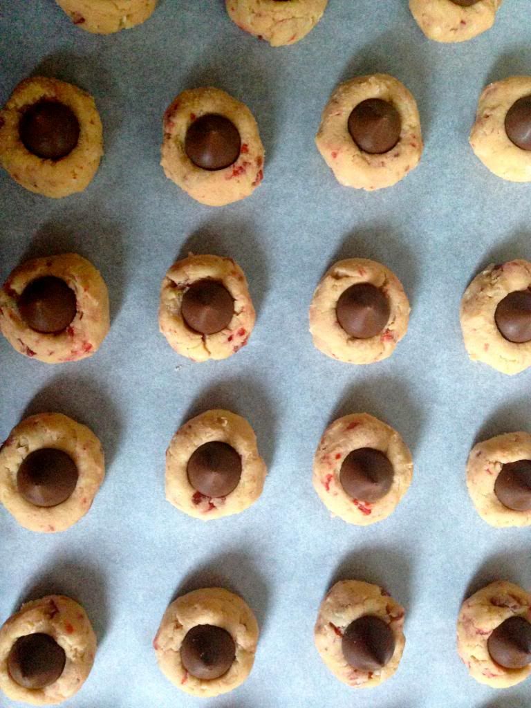 Cherry ripe cookies