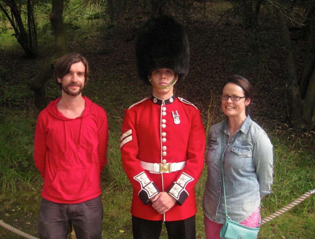 Matty Emma and the palace guard