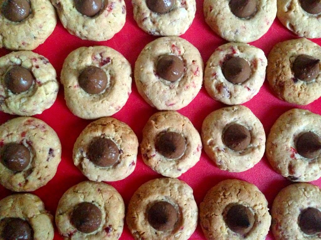 Cherry ripe cookies