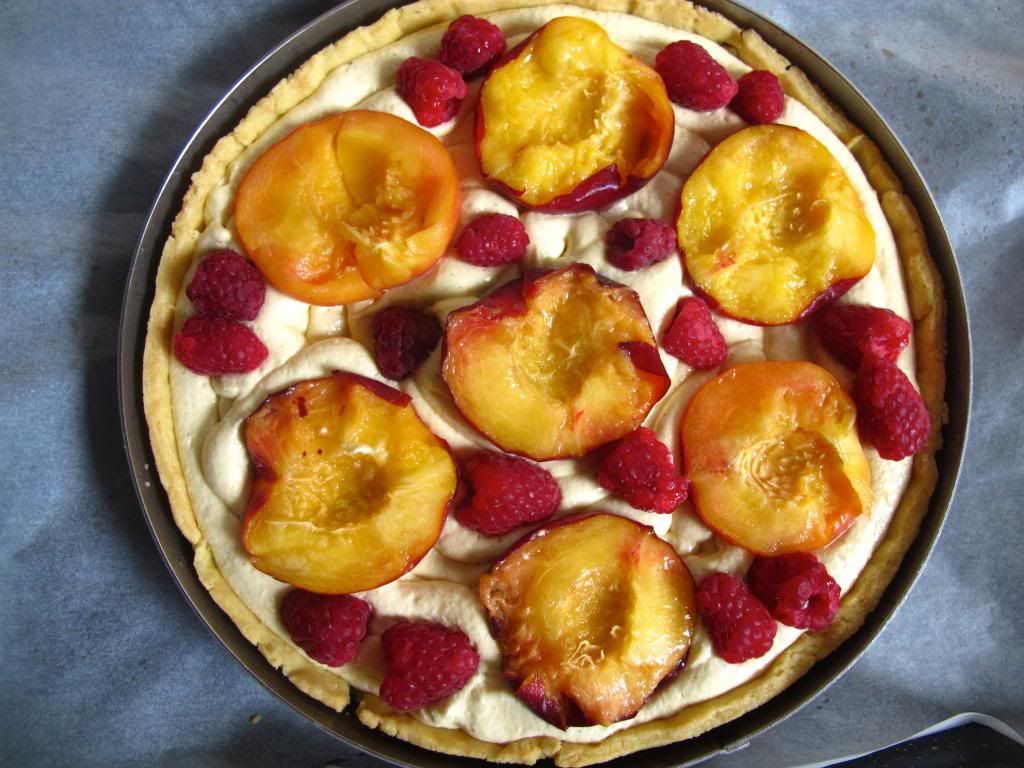 peach-and-raspberry-tart