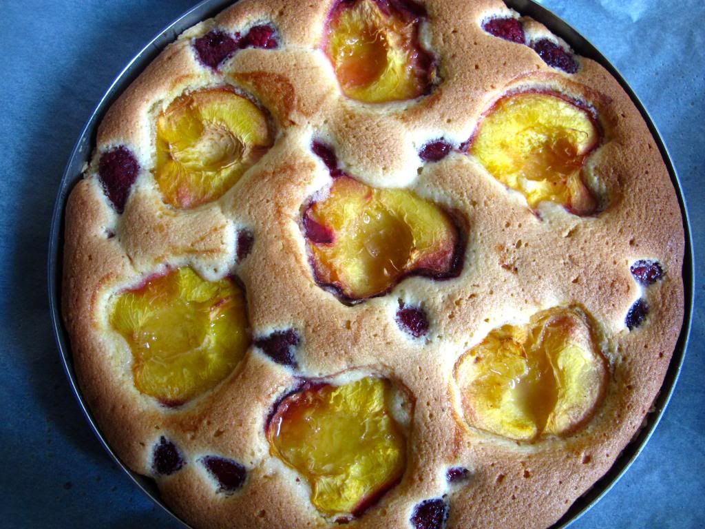 peach-and-raspberry-tart