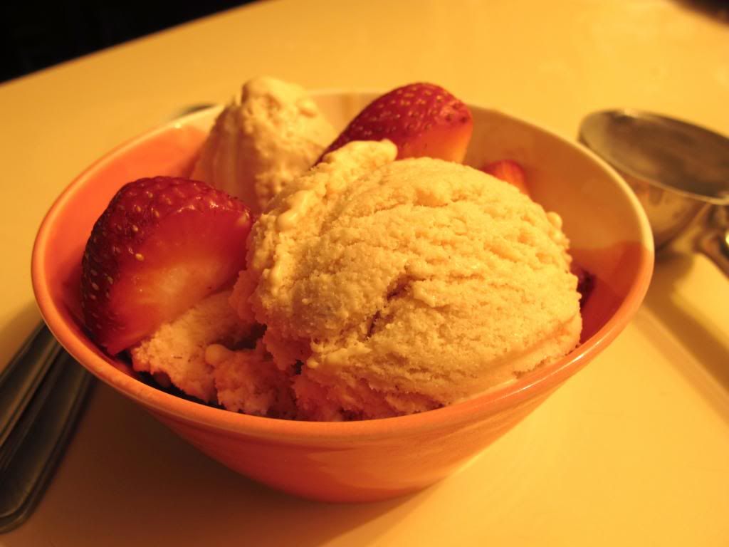 Strawberry icecream