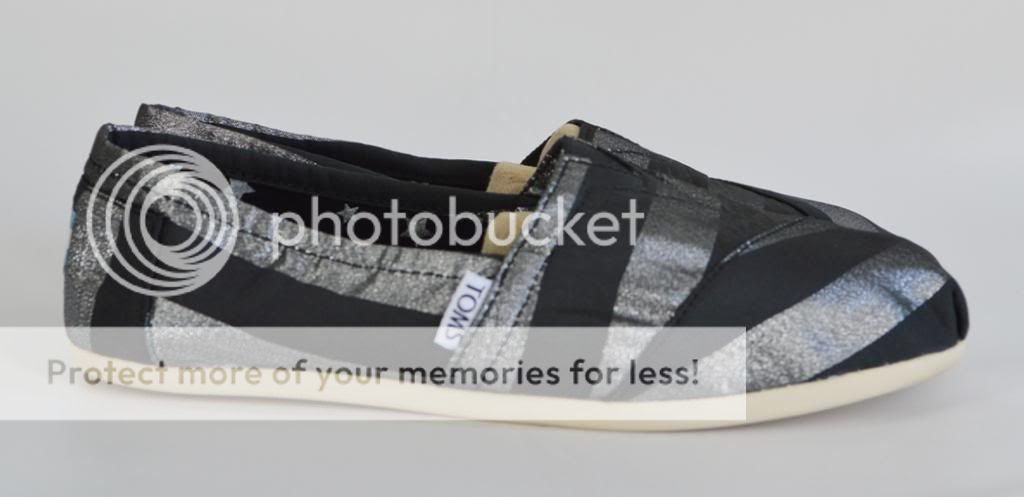 Brand New Toms Women's Classics Black Silver Stripe Slip on Shoes Size 7